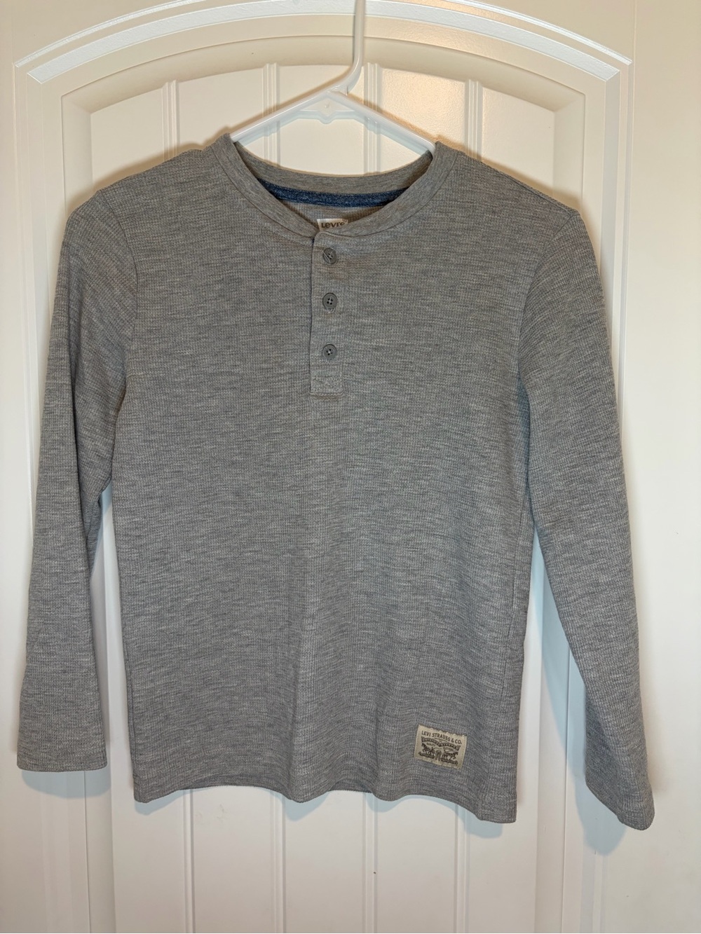 Levi's Gray Long-Sleeve Henley Tee
